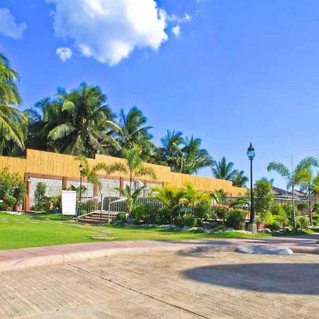 La Suena Brisa Beach Resort And Events Place Batangas Exterior photo
